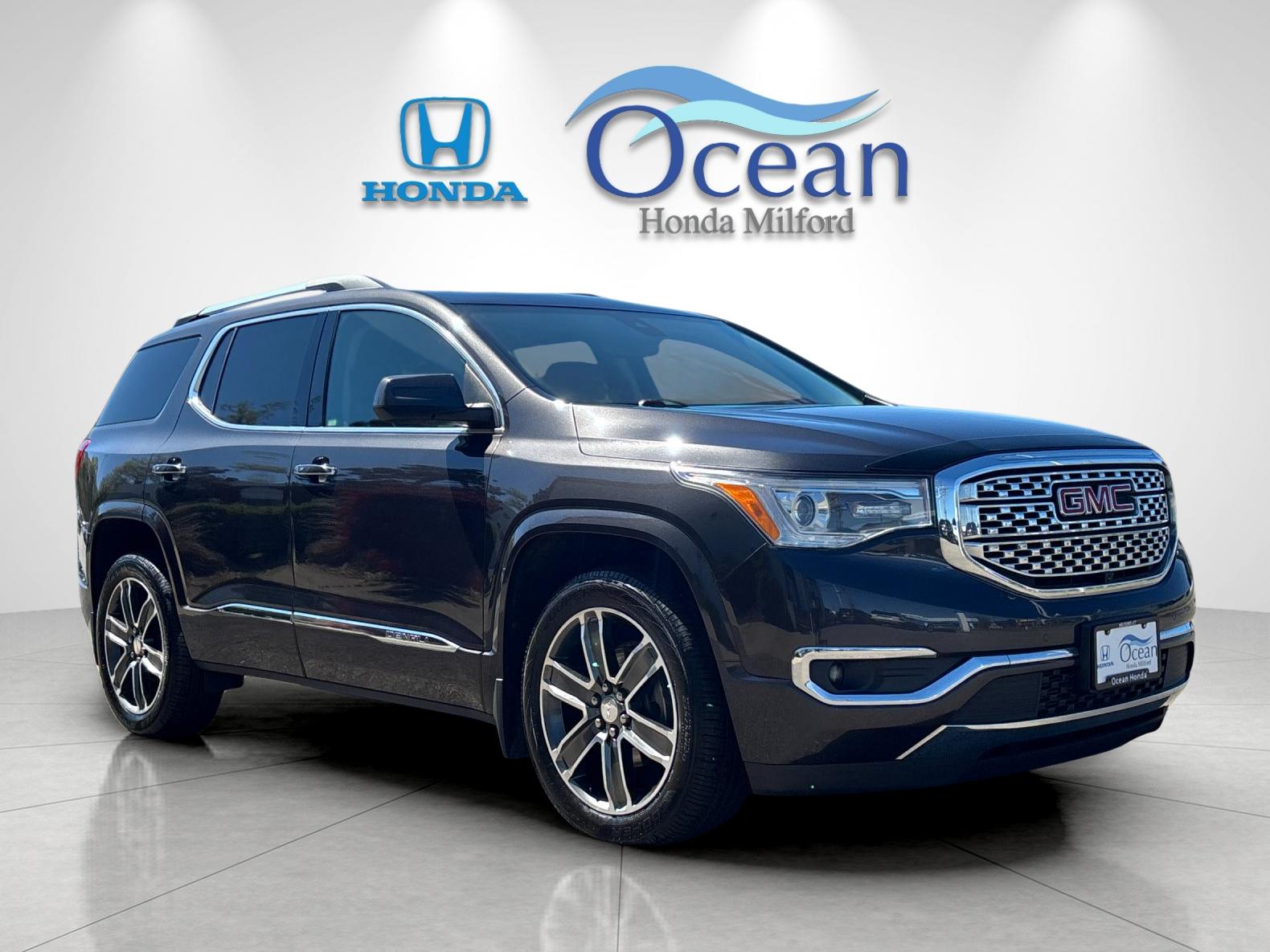 2018 GMC Acadia Denali AWD's photo