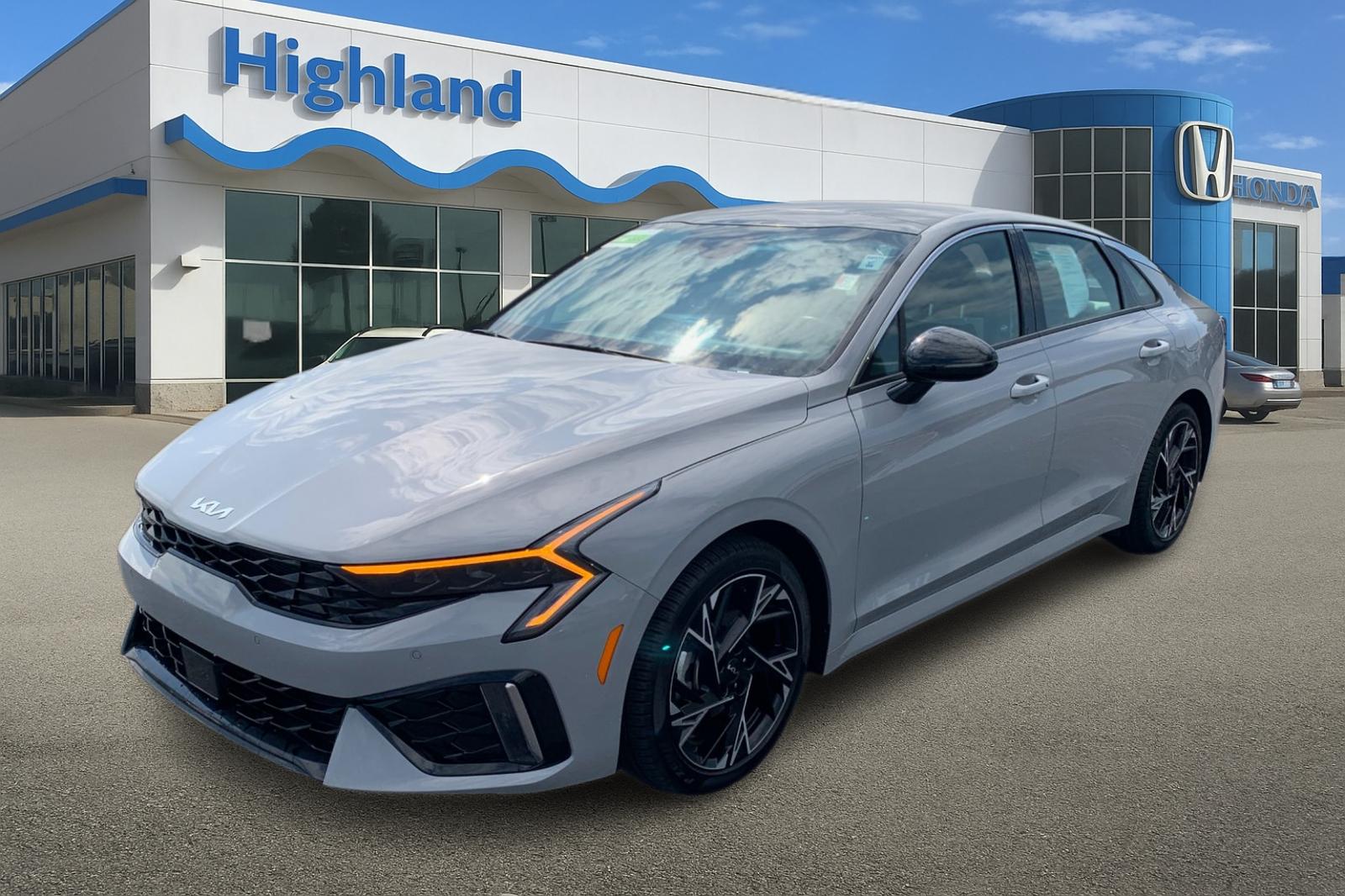 2025 Kia Optima GT-Line AWD's photo
