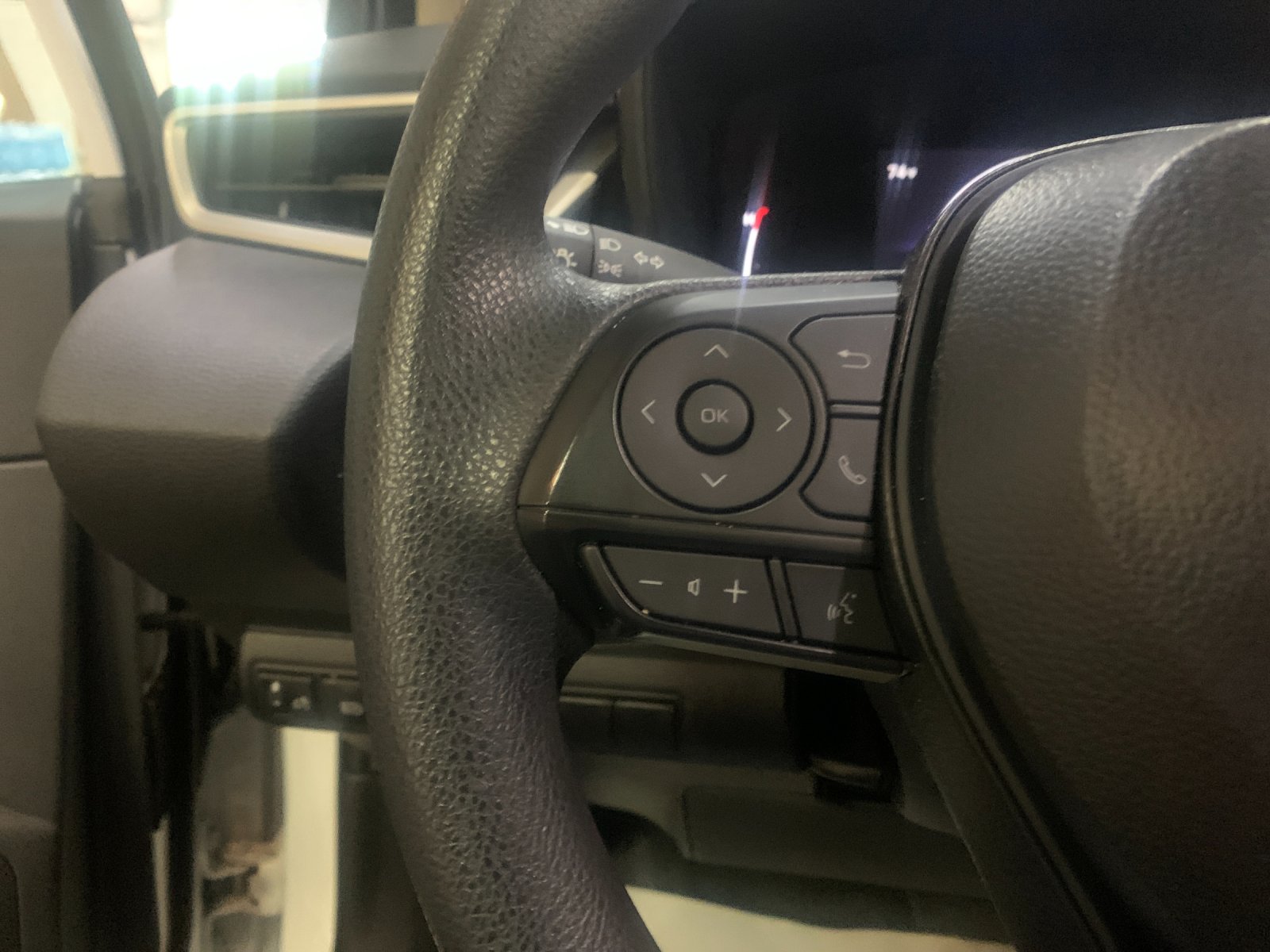Used 2026 White Toyota LE image 27