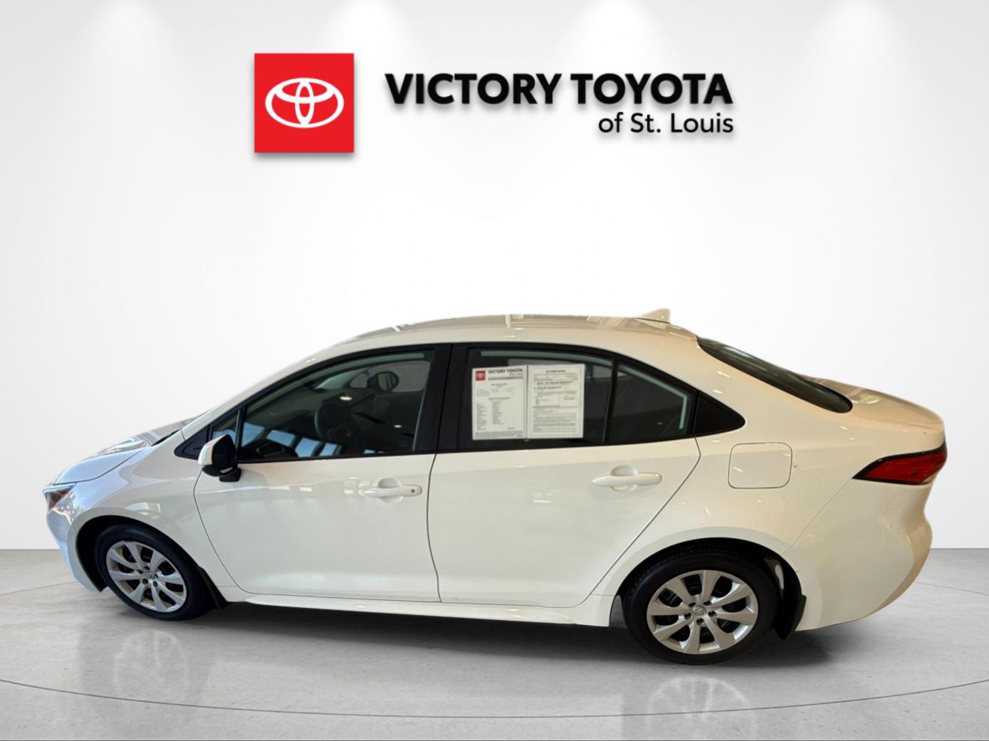 Used 2024  Toyota LE image 6