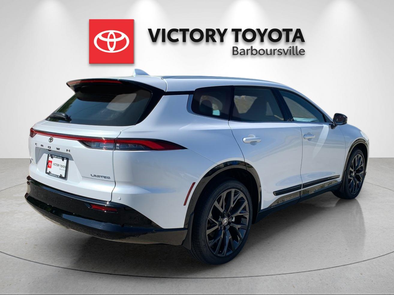 New 2026 Oxygen White Toyota Limited image 7