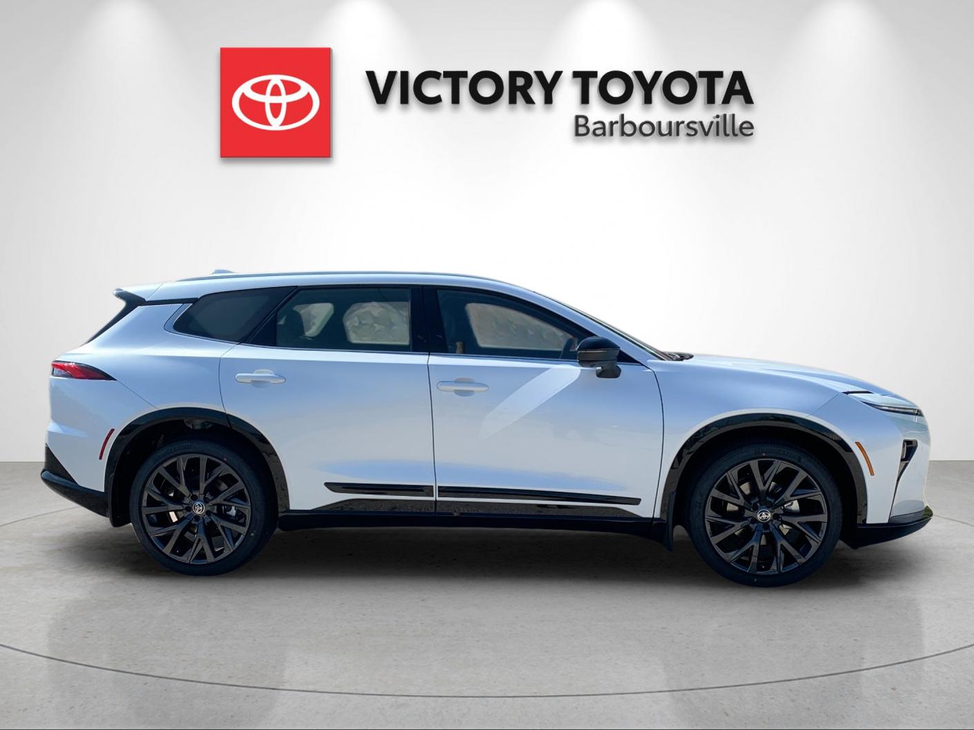 New 2026 Oxygen White Toyota Limited image 6