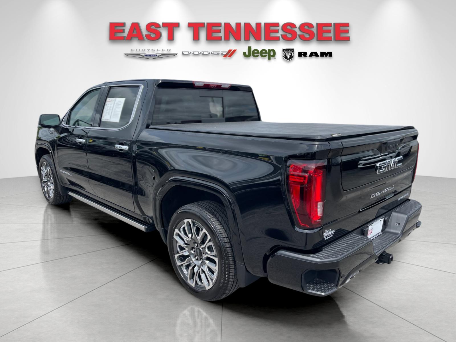 Used 2025 Black GMC Denali Ultimate image 5
