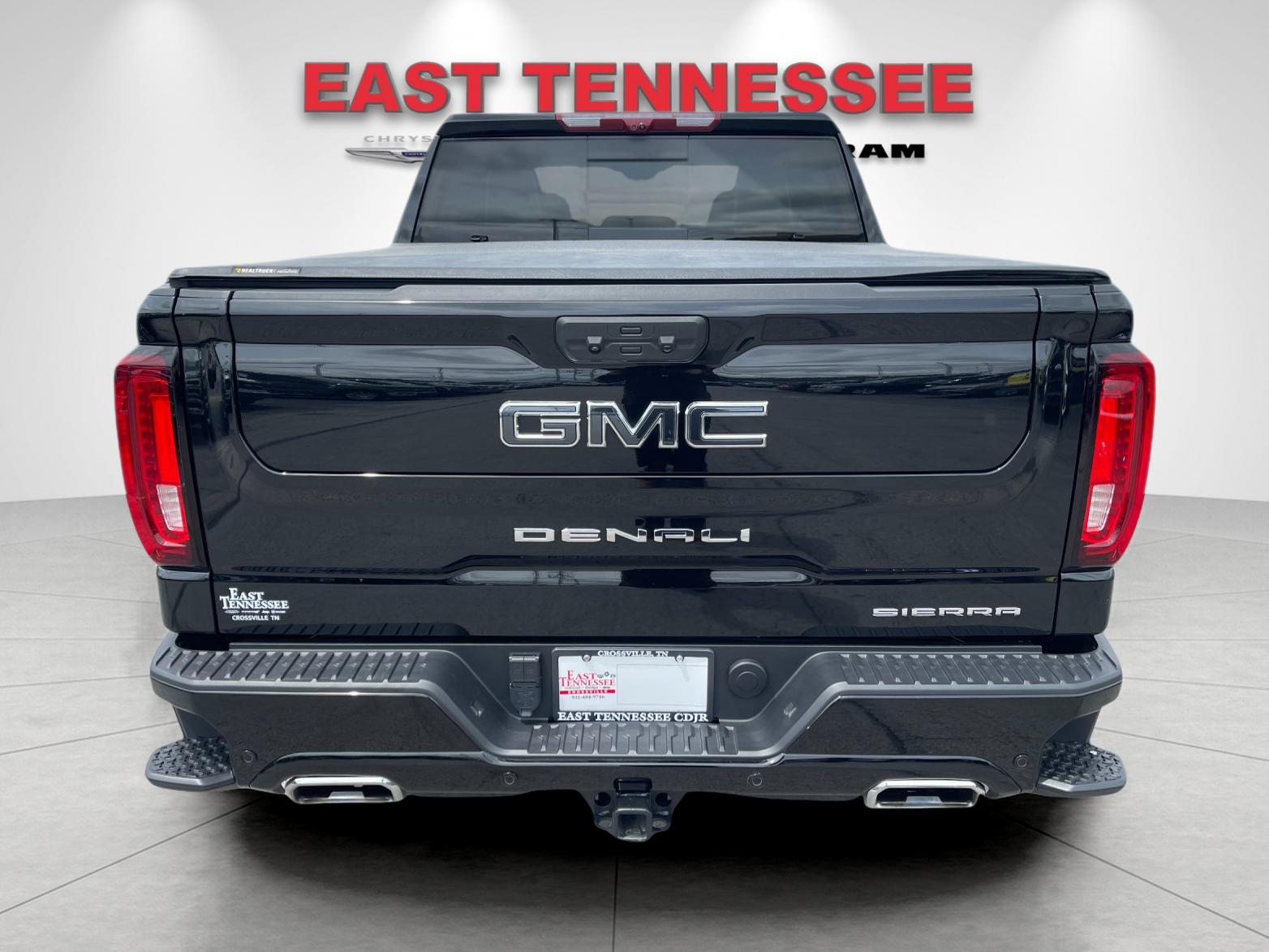 Used 2025 Black GMC Denali Ultimate image 4