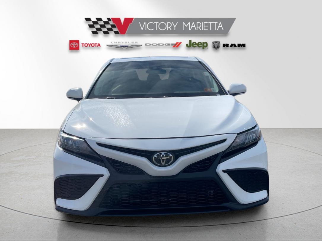 Used 2023 Ice Toyota SE image 8