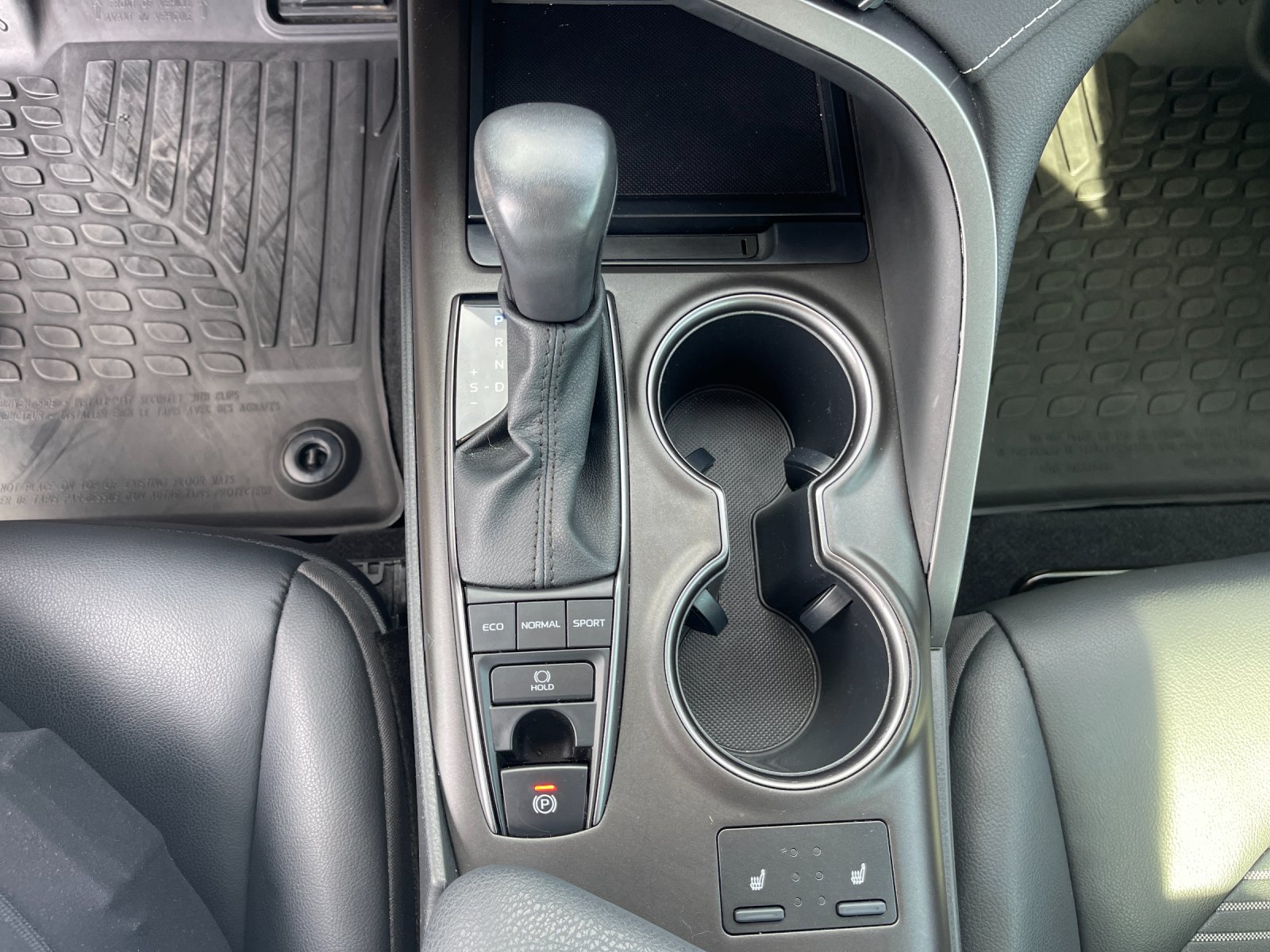 Used 2023 Ice Toyota SE image 21