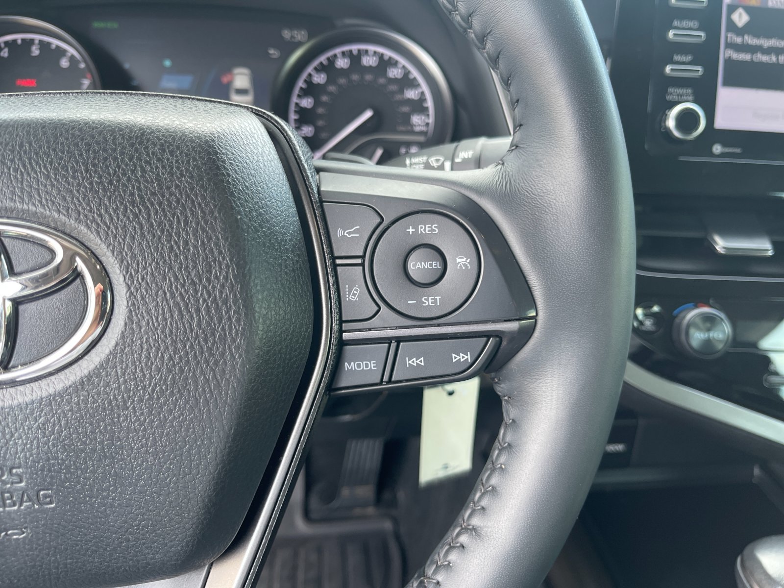 Used 2023 Ice Toyota SE image 24