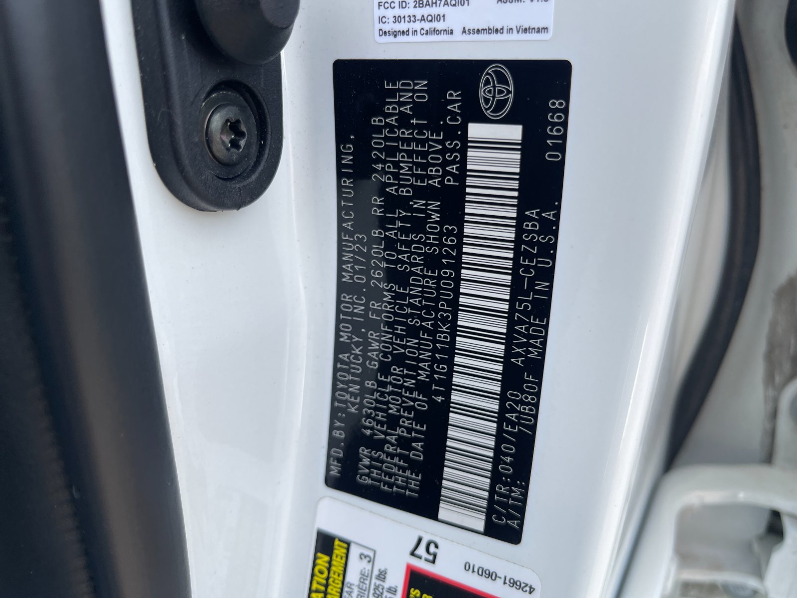 Used 2023 Ice Toyota SE image 29