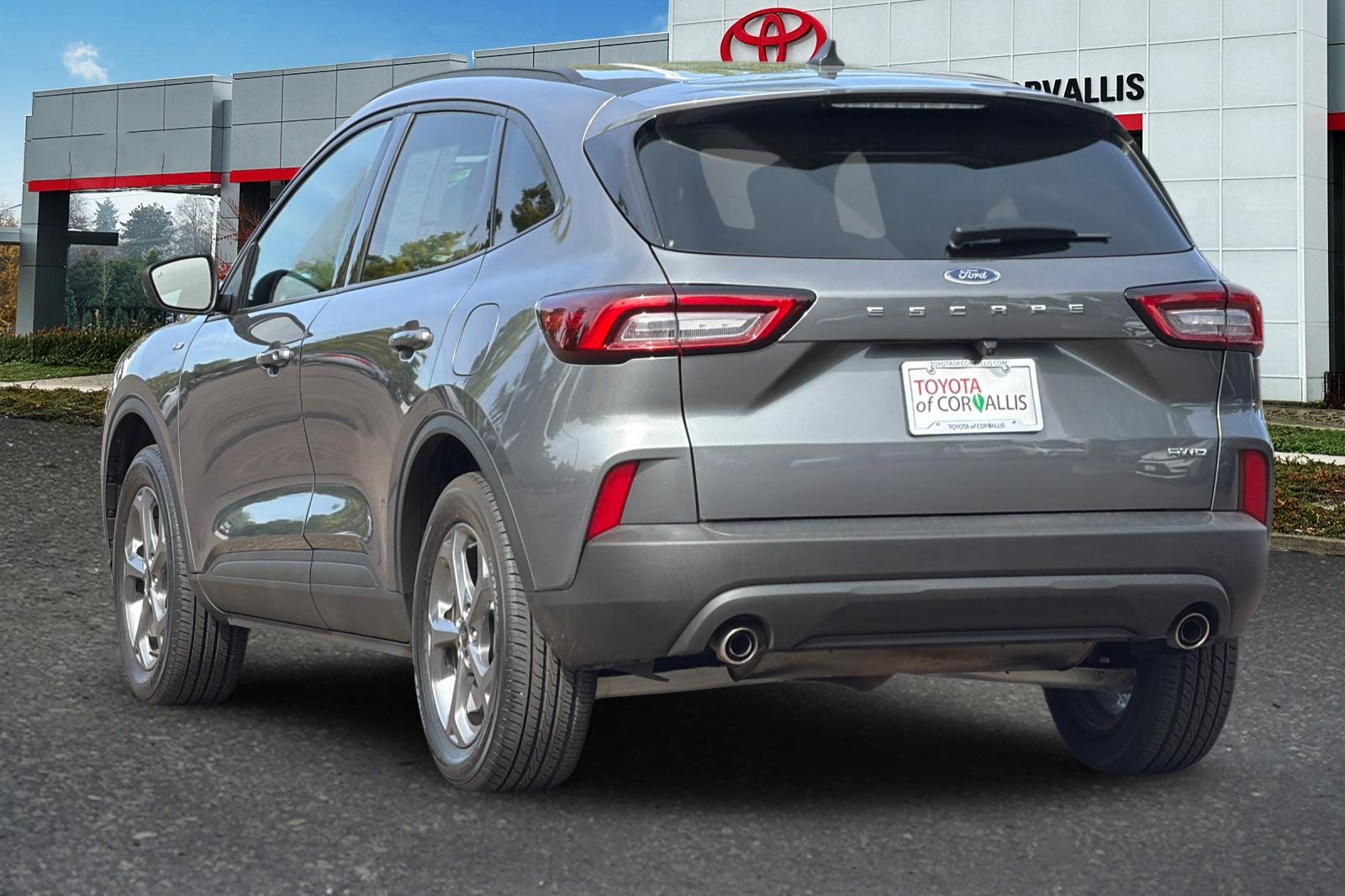 Used 2025 Gray Ford ST-Line image 6