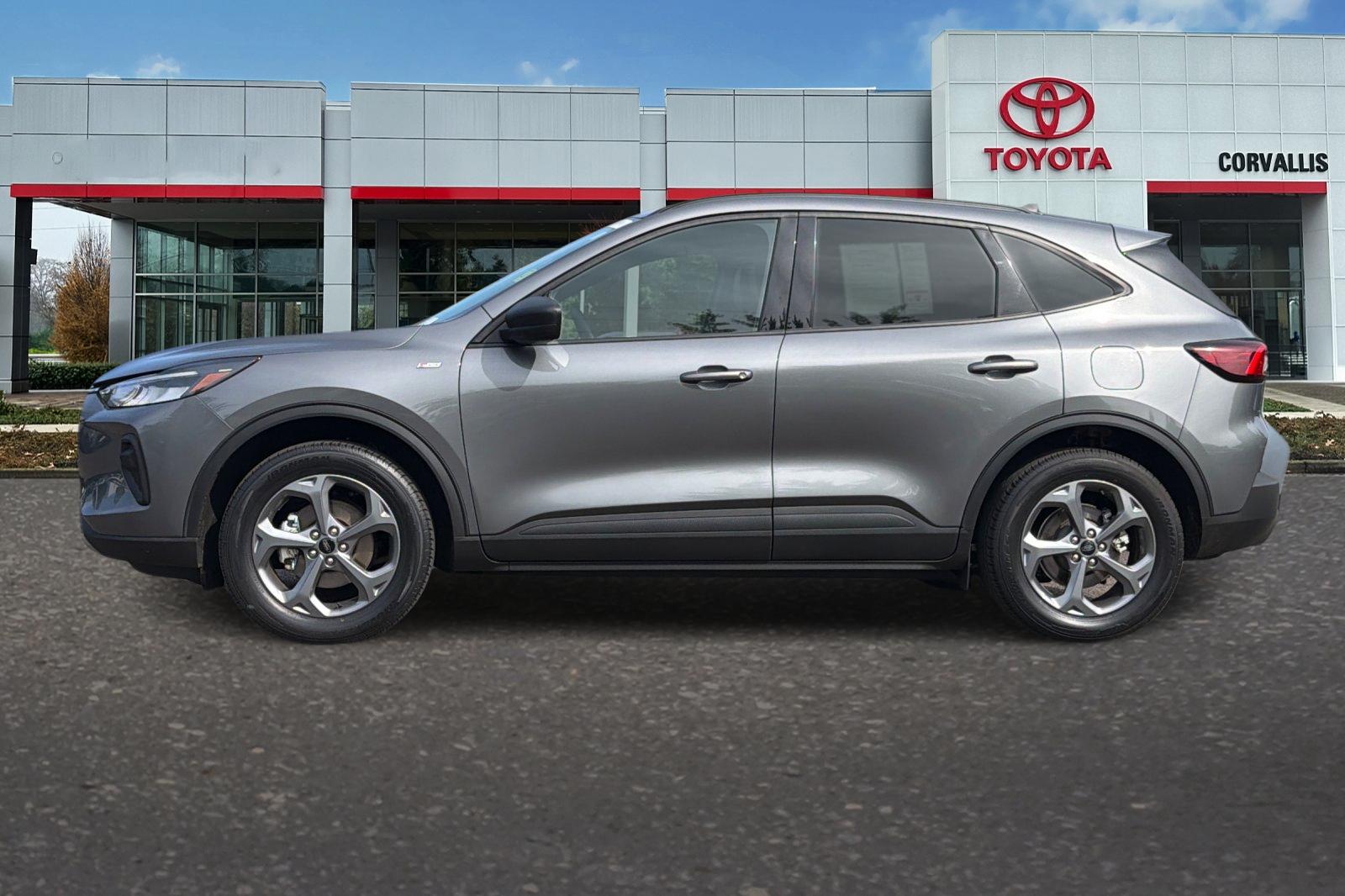 Used 2025 Gray Ford ST-Line image 7