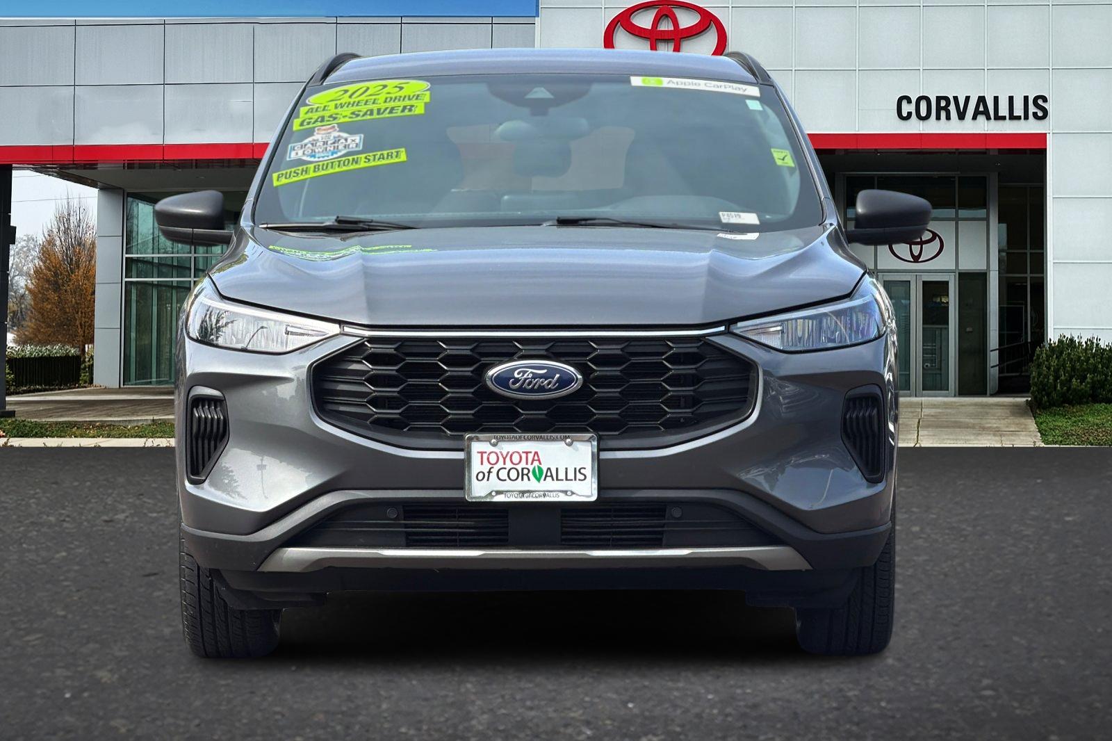 Used 2025 Gray Ford ST-Line image 9