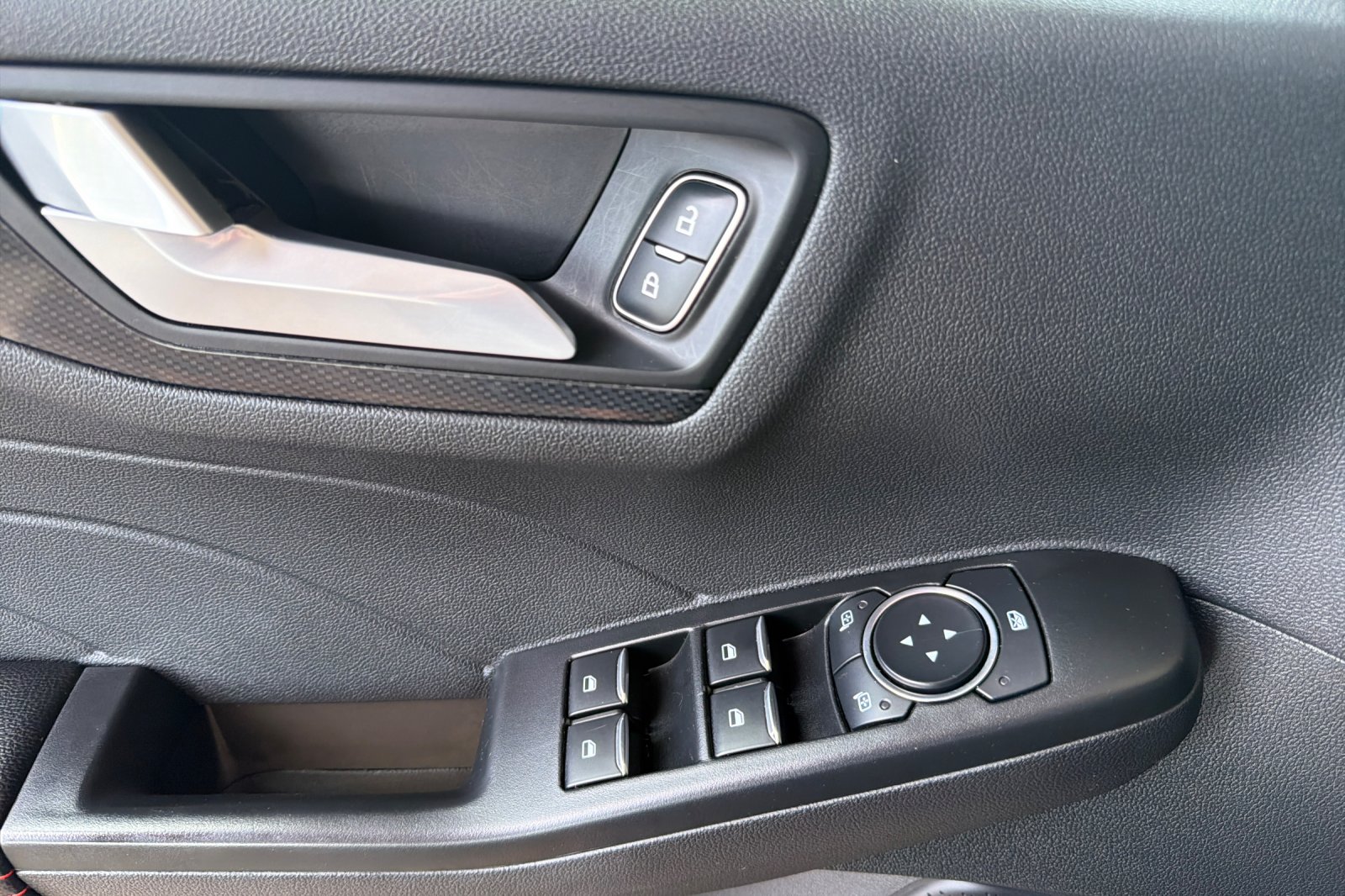 Used 2025 Gray Ford ST-Line image 11