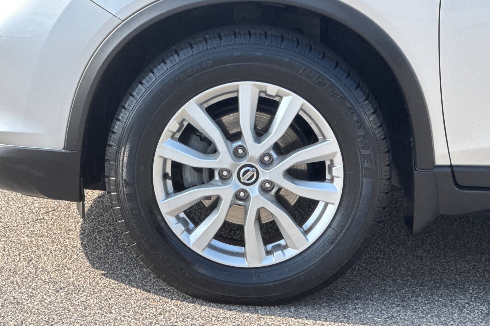 Used 2017 Brilliant Silver Nissan SV image 26