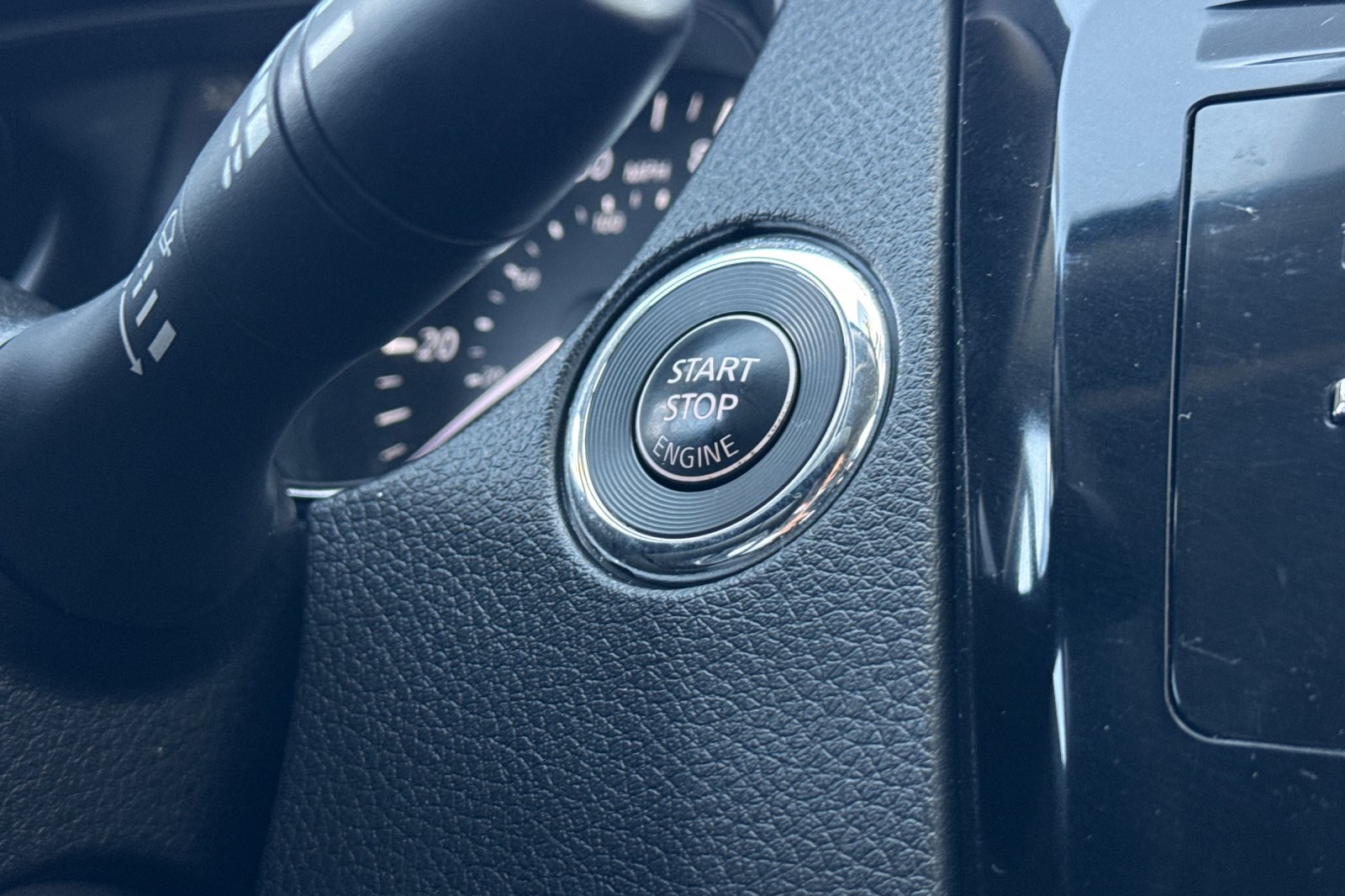 Used 2017 Brilliant Silver Nissan SV image 22