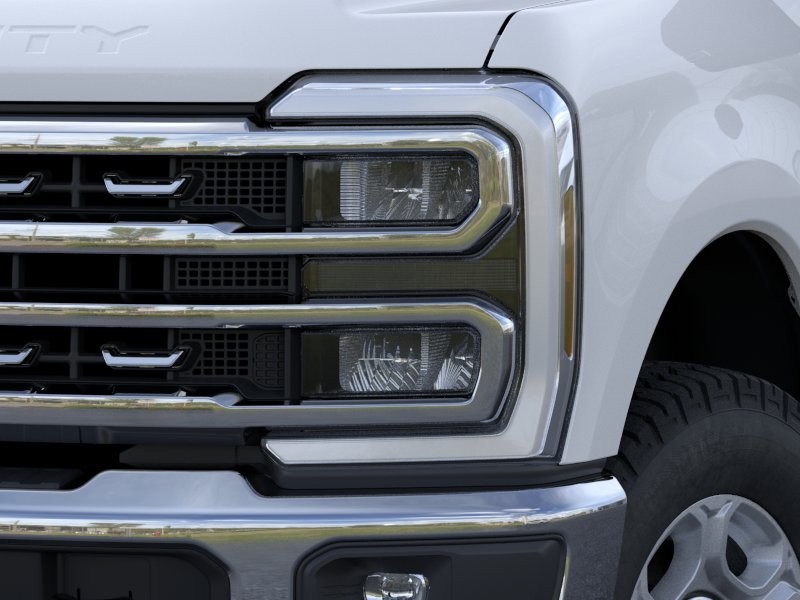 New 2026 Oxford White Ford F-250® XLT image 19