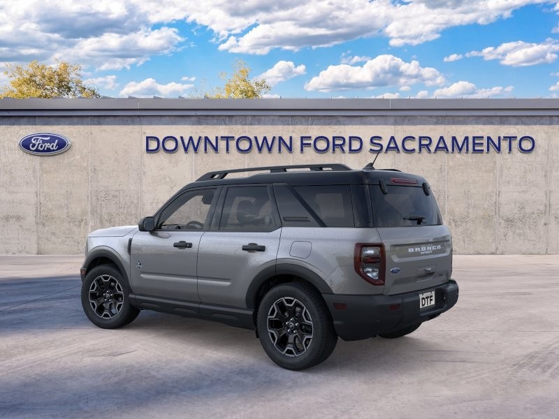 New 2026 Gray Metallic Ford Outer Banks® image 4