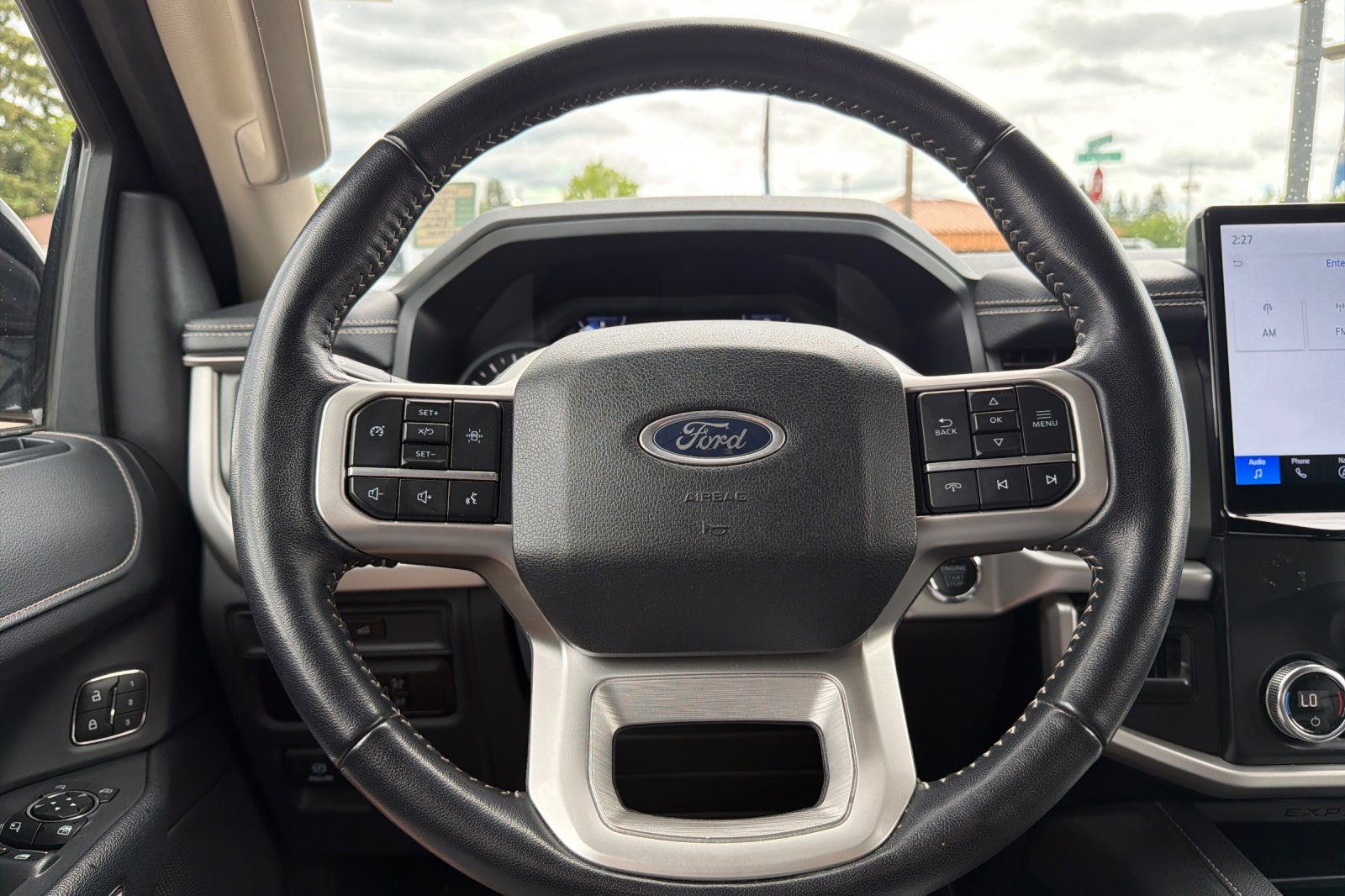 Used 2024 Black Ford XLT image 23