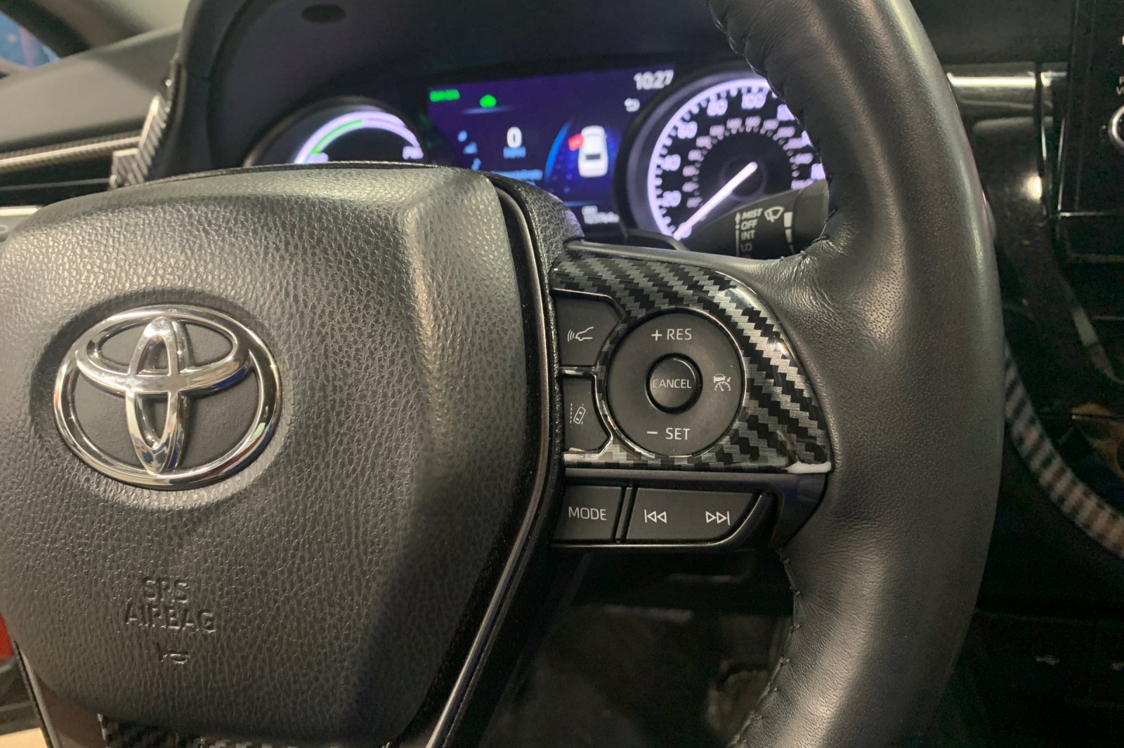 Used 2024 White Toyota XSE image 27