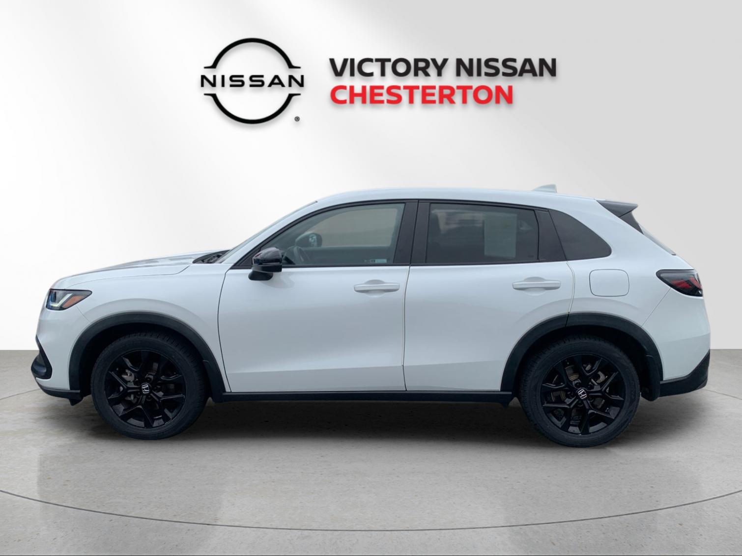 Used 2024  Honda Sport image 2