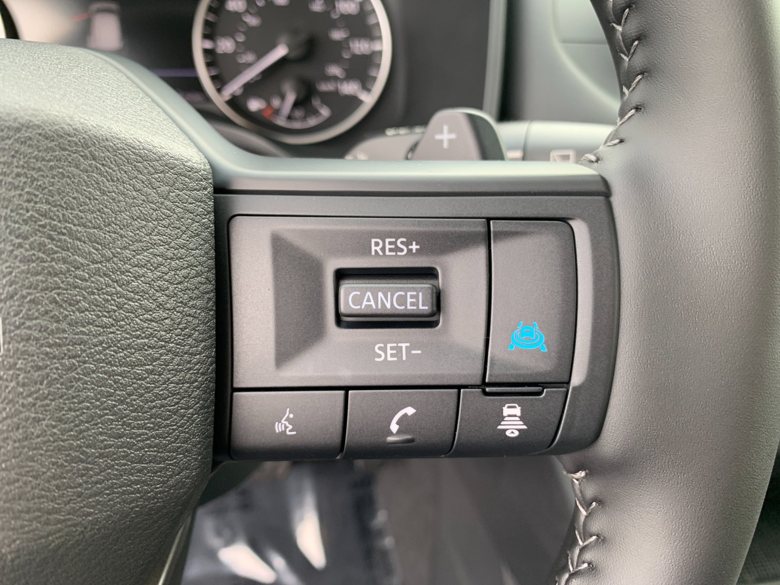 New 2026 Boulder Gray Pearl Nissan SV image 27