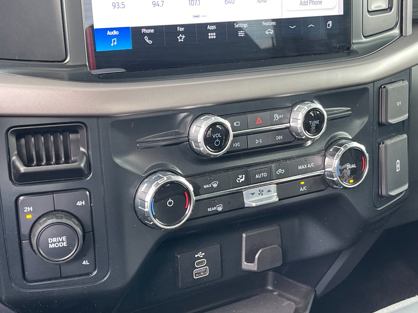 Used 2025 Black Ford XLT image 20
