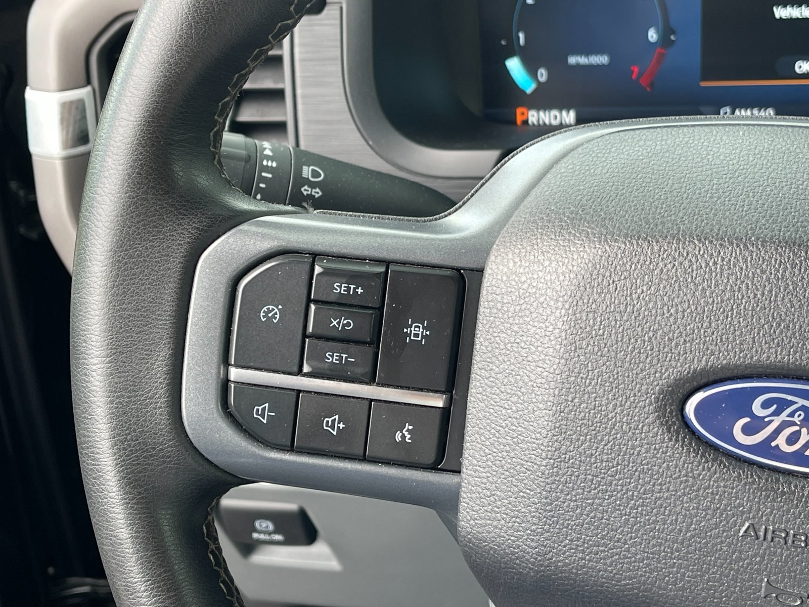 Used 2025 Black Ford XLT image 23