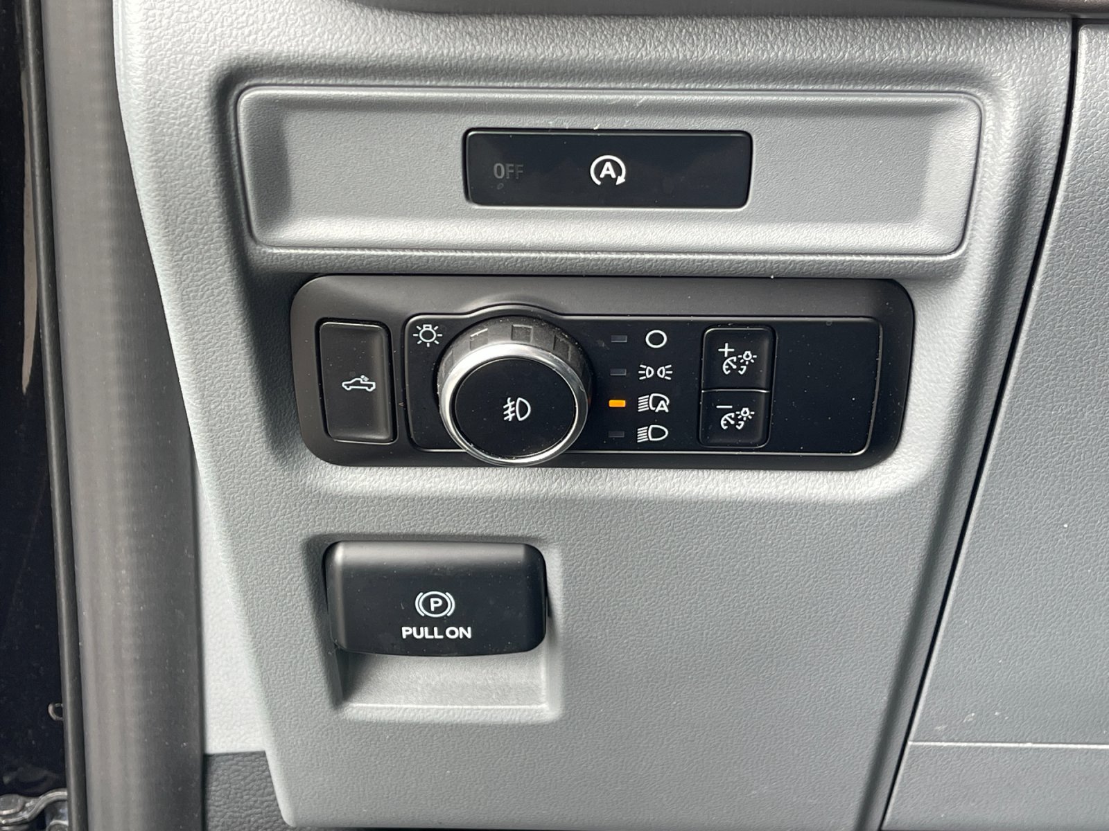 Used 2025 Black Ford XLT image 27