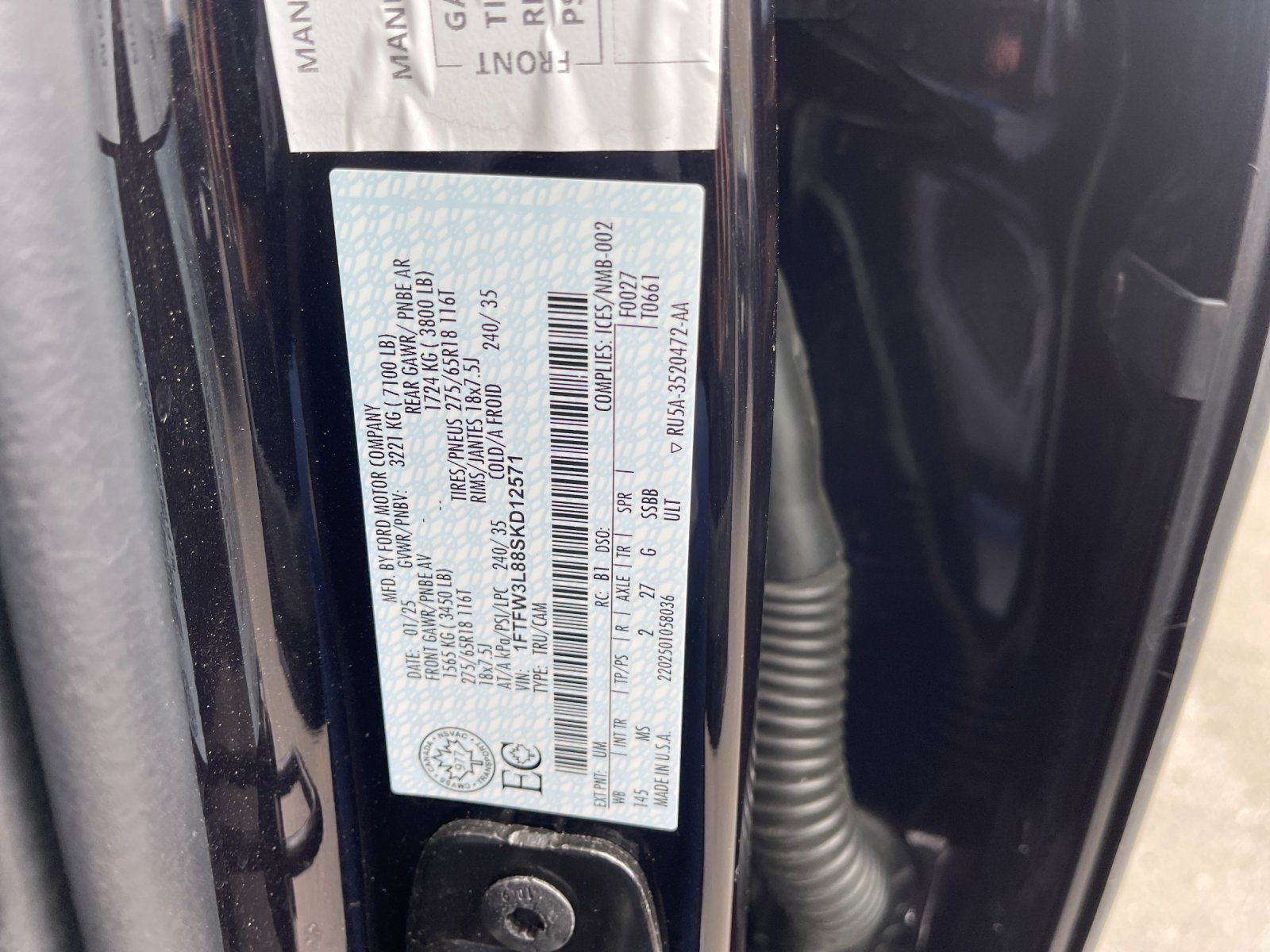 Used 2025 Black Ford XLT image 29