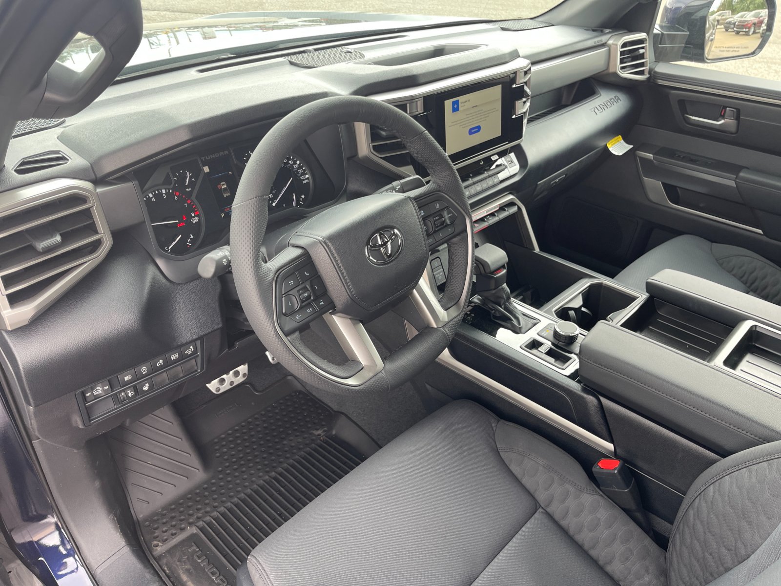 2026 Toyota Tundra SR5 - Photo 10