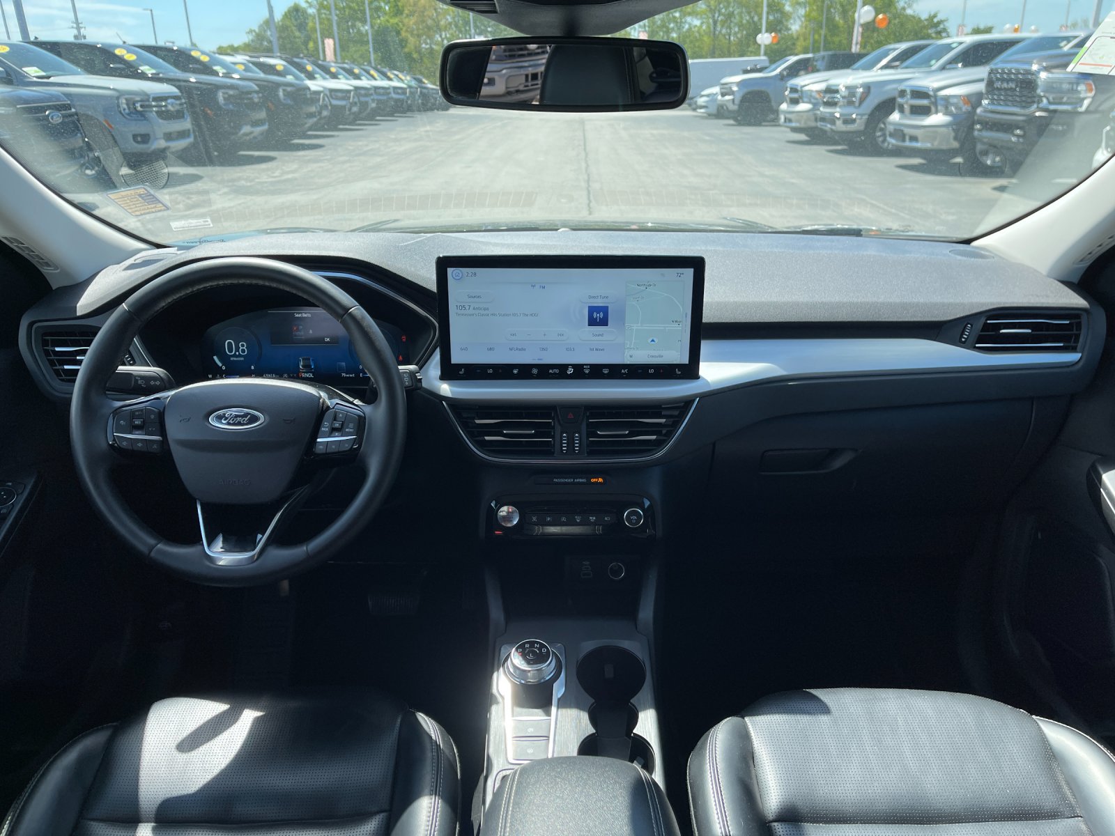Used 2024  Ford Platinum image 15
