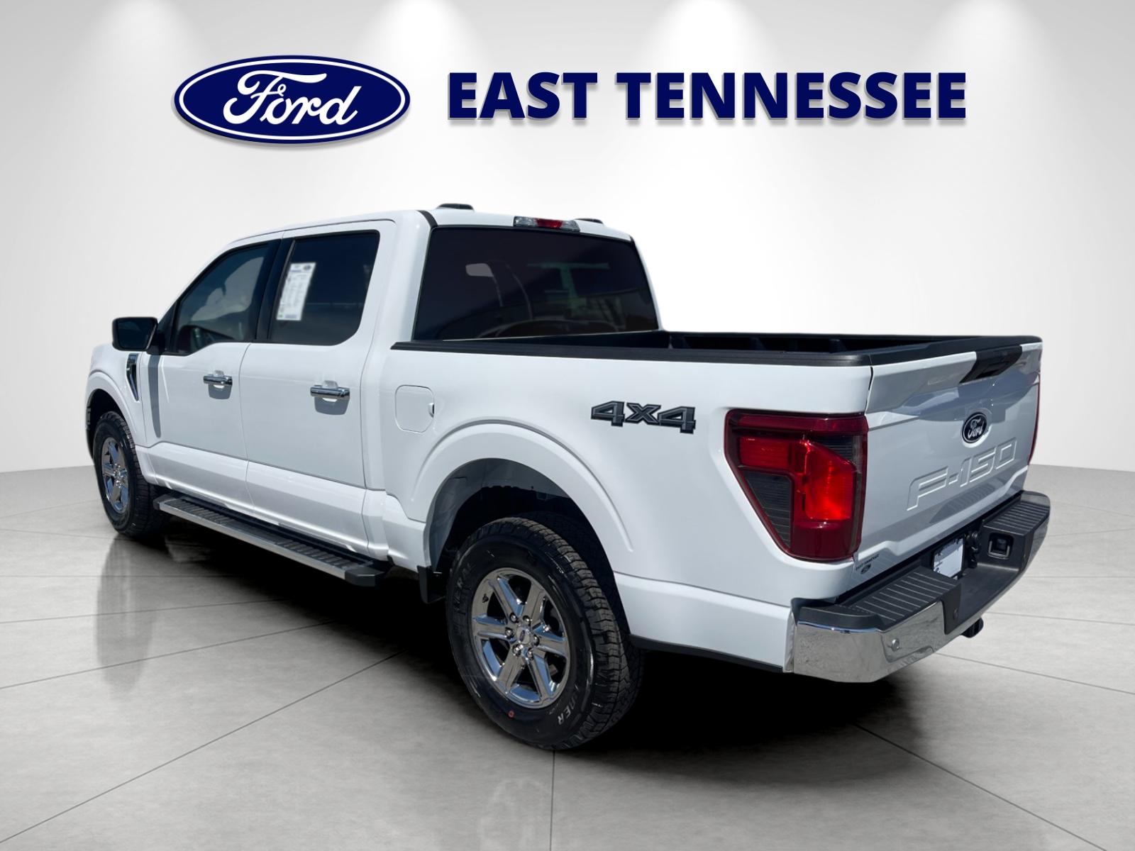 Used 2025 Oxford White Ford XLT image 5
