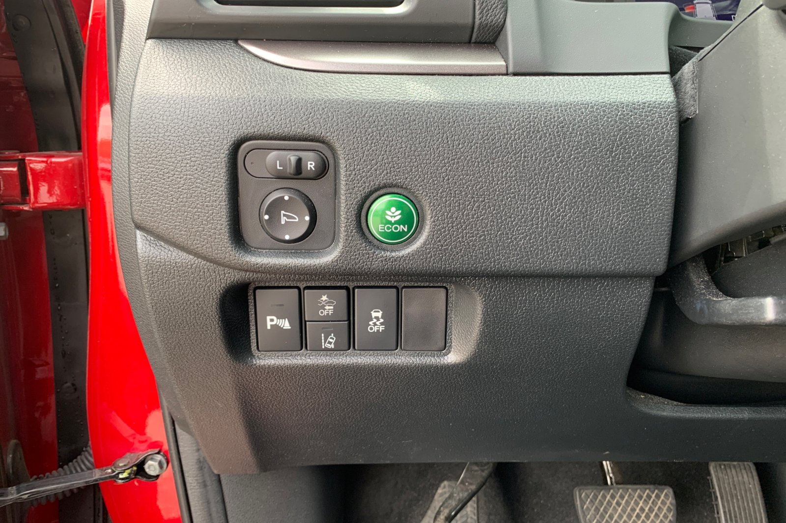 Certified Used 2023 Red Honda EX-L image 32