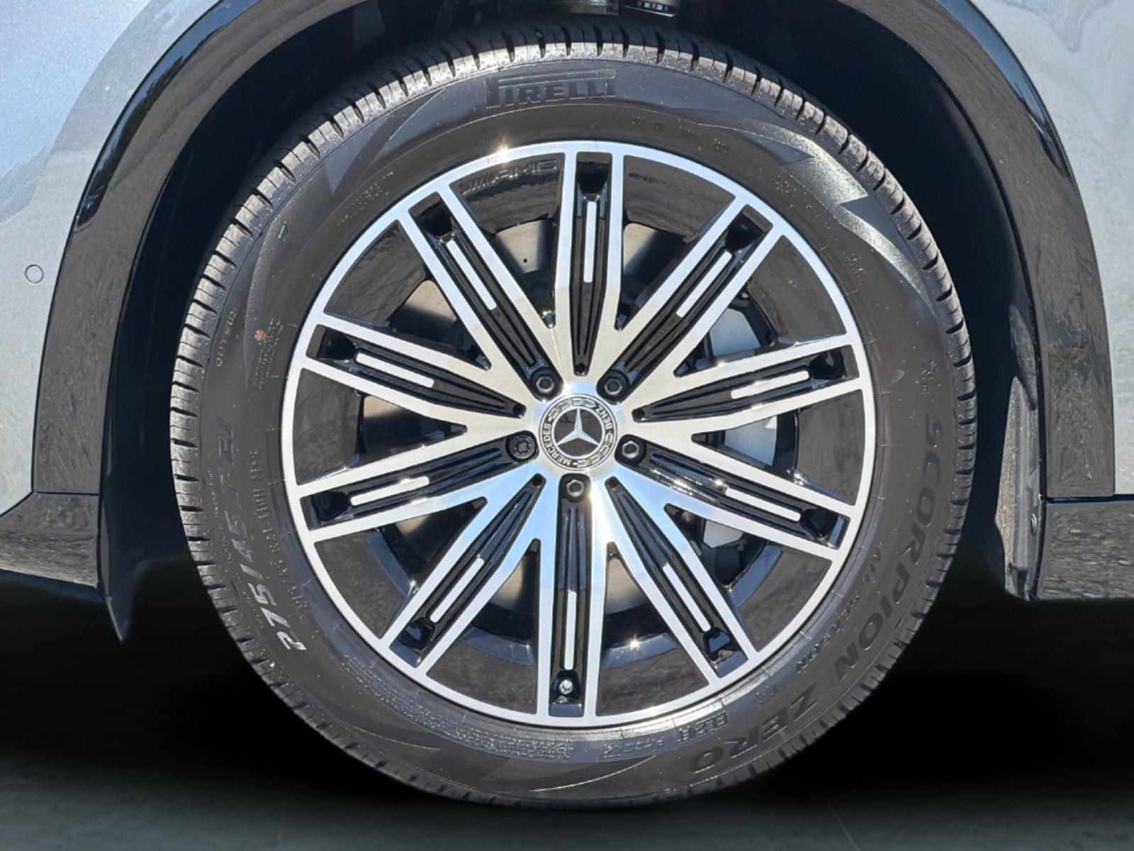 Certified Used 2026 Selenite Grey Metallic Mercedes-Benz 400 4D Sport Utility 4MATIC® image 33