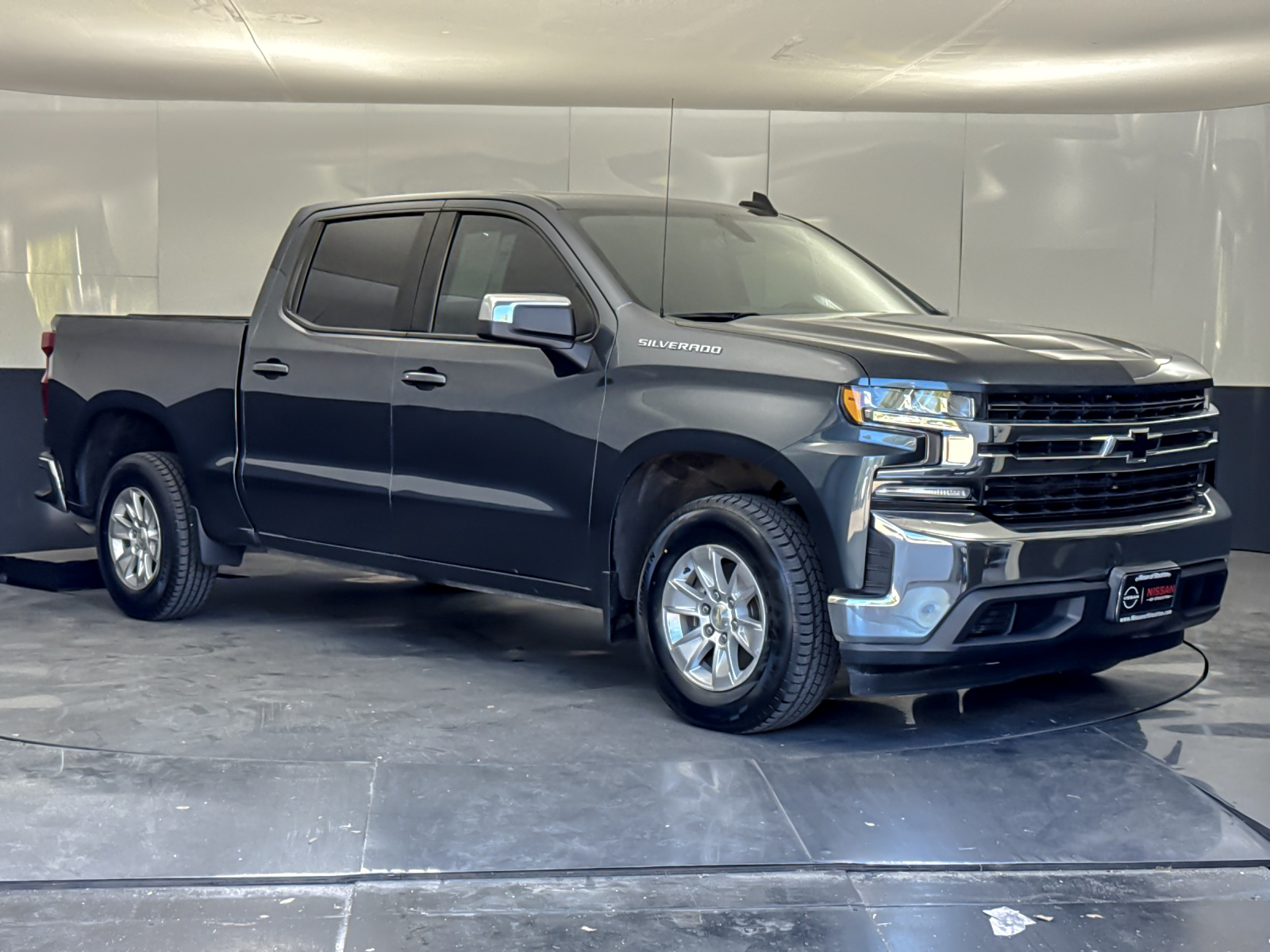 2021 Chevrolet Silverado 1500 LT Crew Cab Short Box's photo