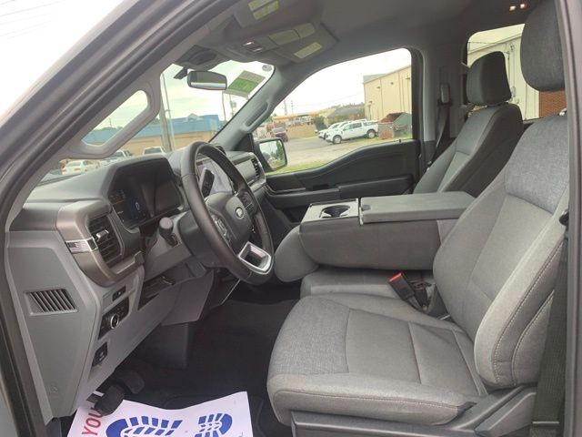 Used 2025 Gray Ford XLT image 14