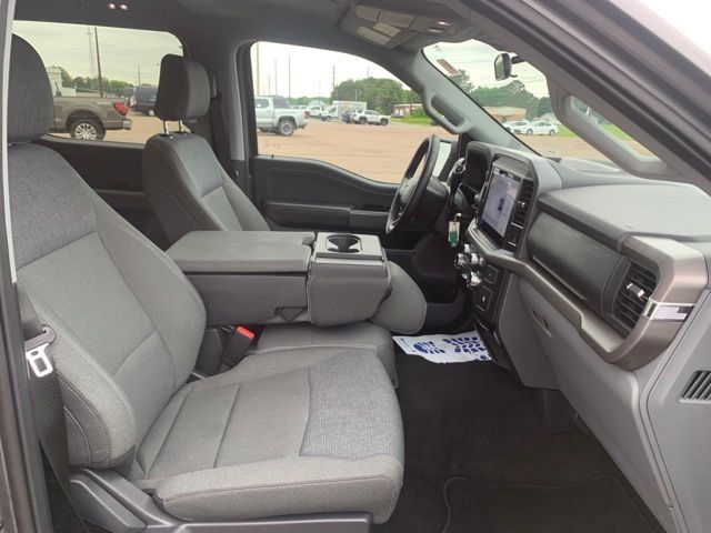 Used 2025 Gray Ford XLT image 20