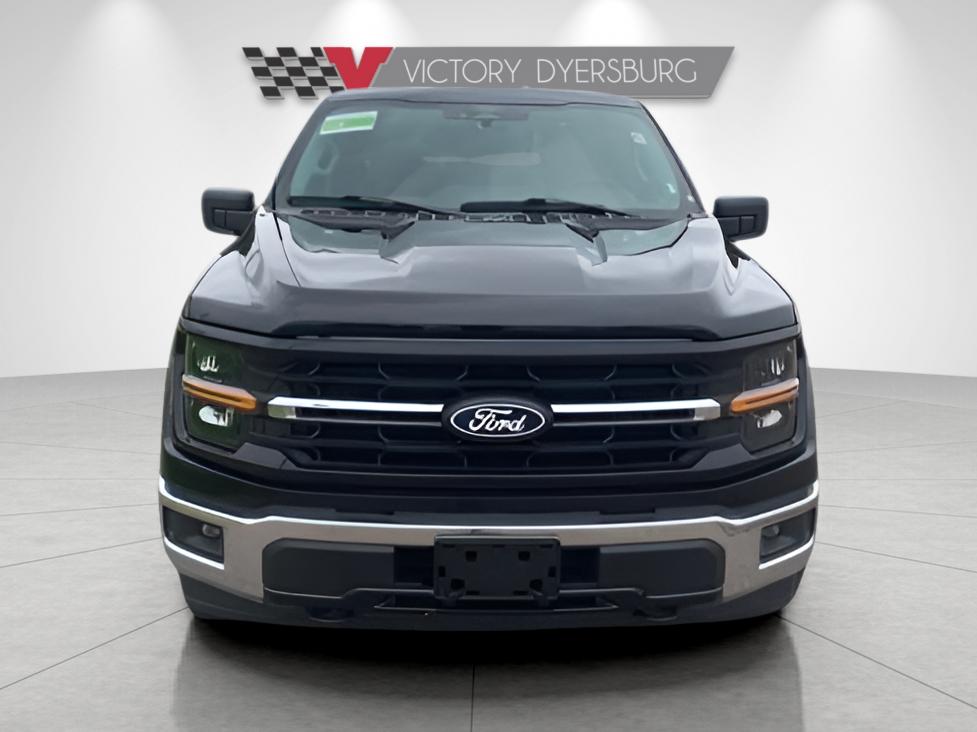 Used 2025 Black Metallic Ford XLT image 3