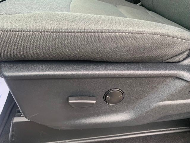 Used 2025 Black Metallic Ford XLT image 14