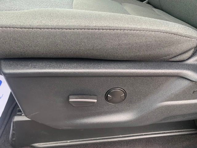 Used 2025 Black Metallic Ford XLT image 15