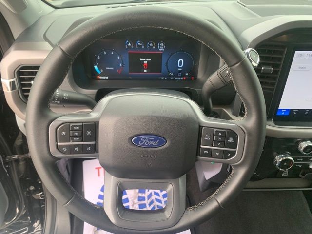 Used 2025 Black Metallic Ford XLT image 18