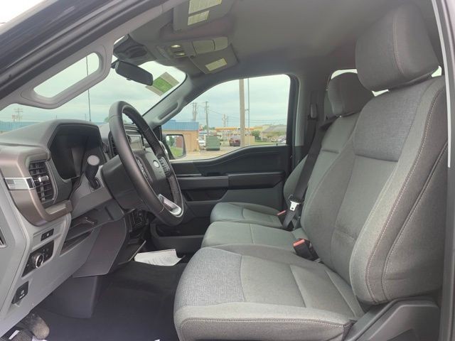 Used 2025 Black Metallic Ford XLT image 25