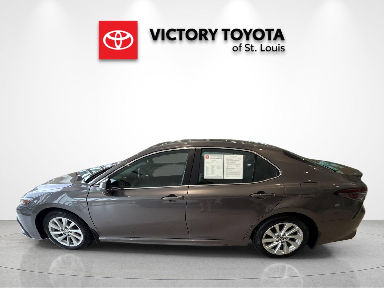 Used 2023 Gray Toyota SE image 6