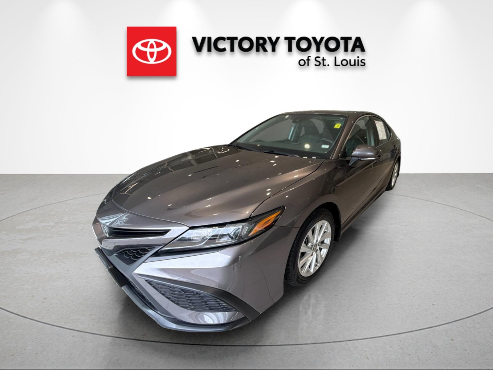 Used 2023 Gray Toyota SE image 7