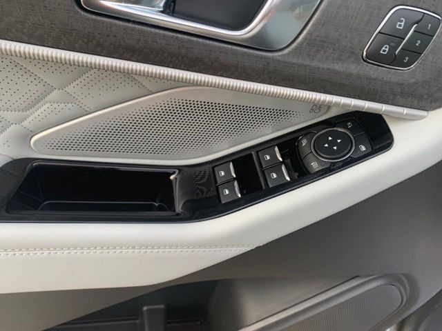 New 2026 Gray Ford Platinum image 12