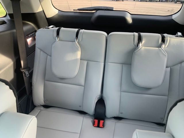New 2026 Gray Ford Platinum image 26