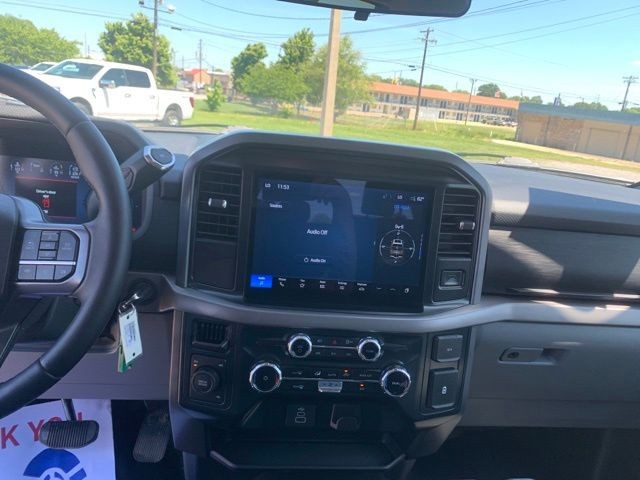 Used 2025 Black Ford XLT image 24