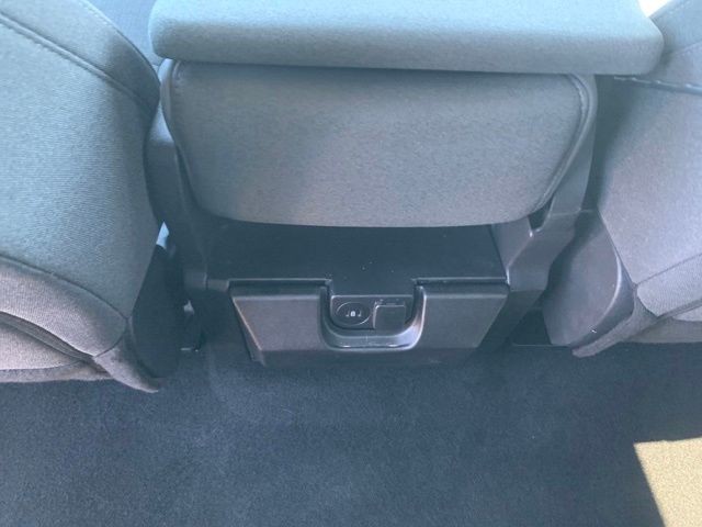 Used 2025 Black Ford XLT image 27