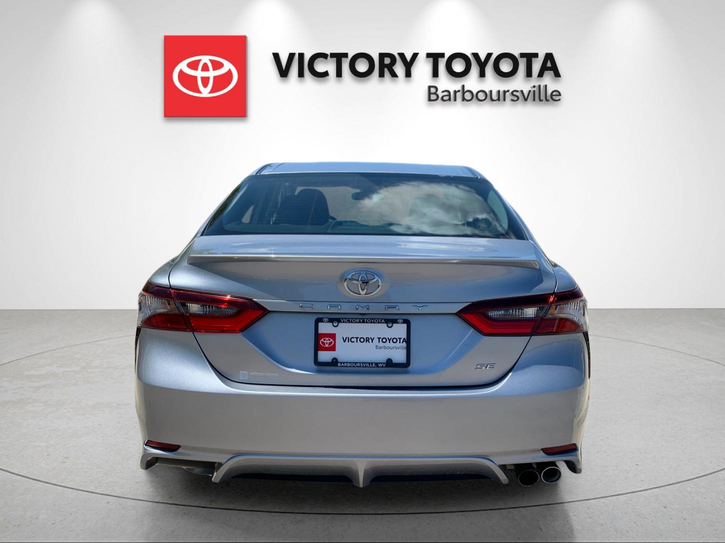 Used 2023 Silver Toyota SE image 4