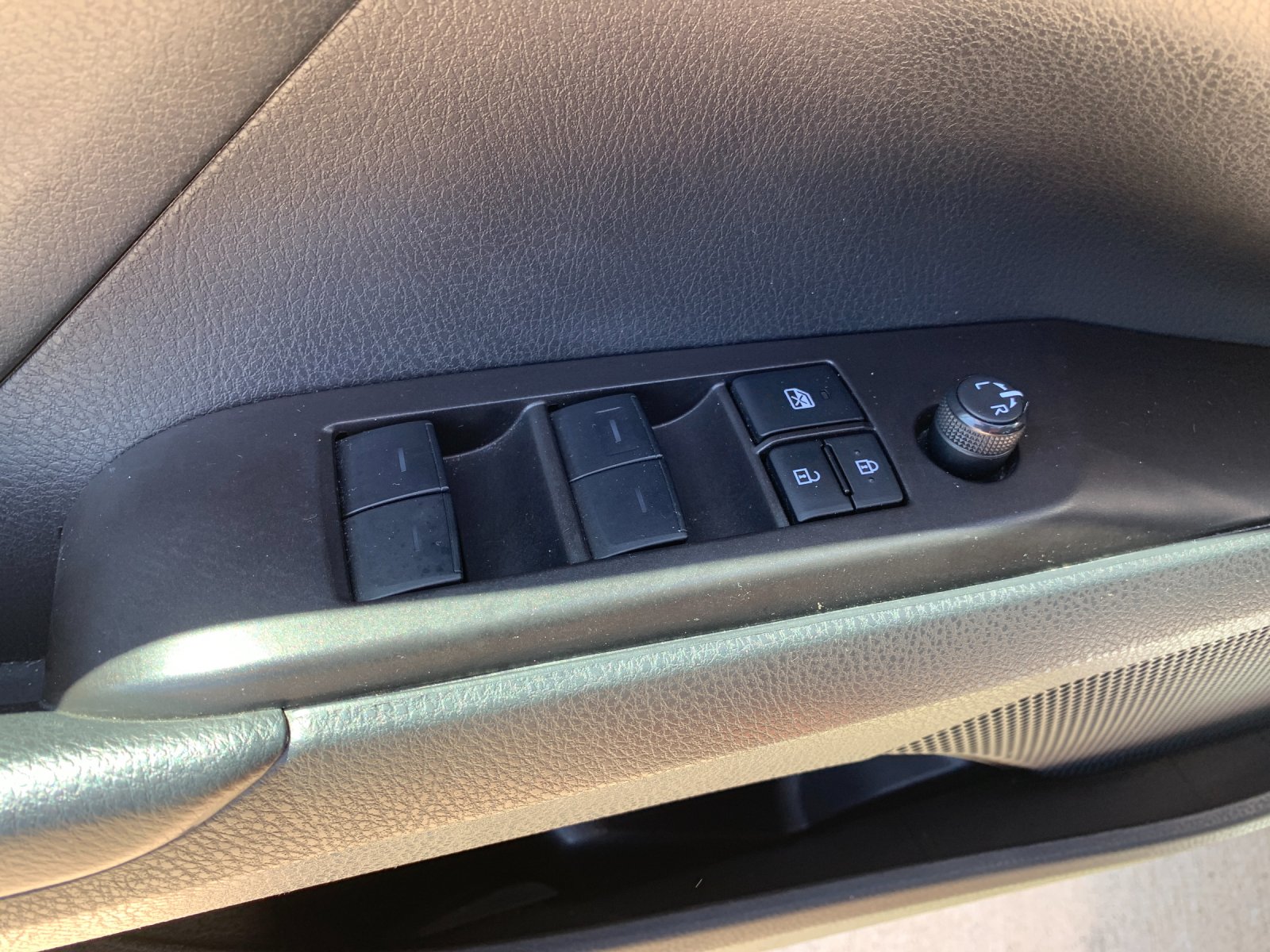 Used 2023 Silver Toyota SE image 13