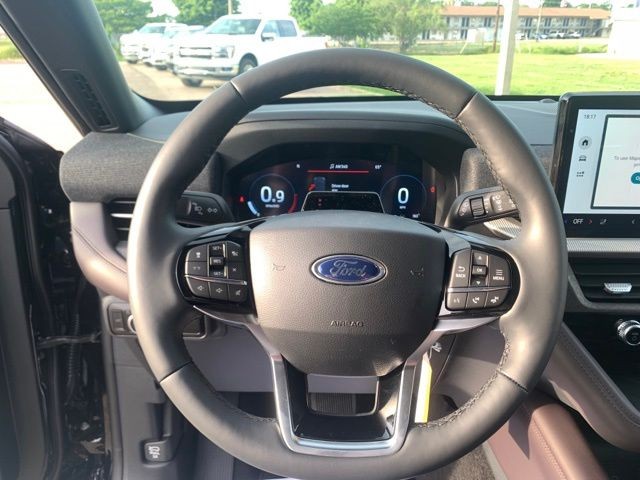 New 2026 Agate Black Metallic Ford Platinum image 16